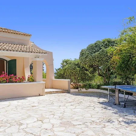 Yolanda By ヴィラ *