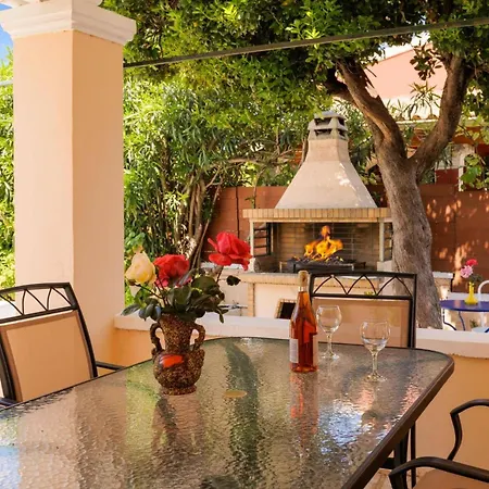 Yolanda By וילה *